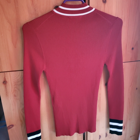 Maje Cranberry Ribbed Knit 1/4 Zip Top Size Small - Picture 5 of 9